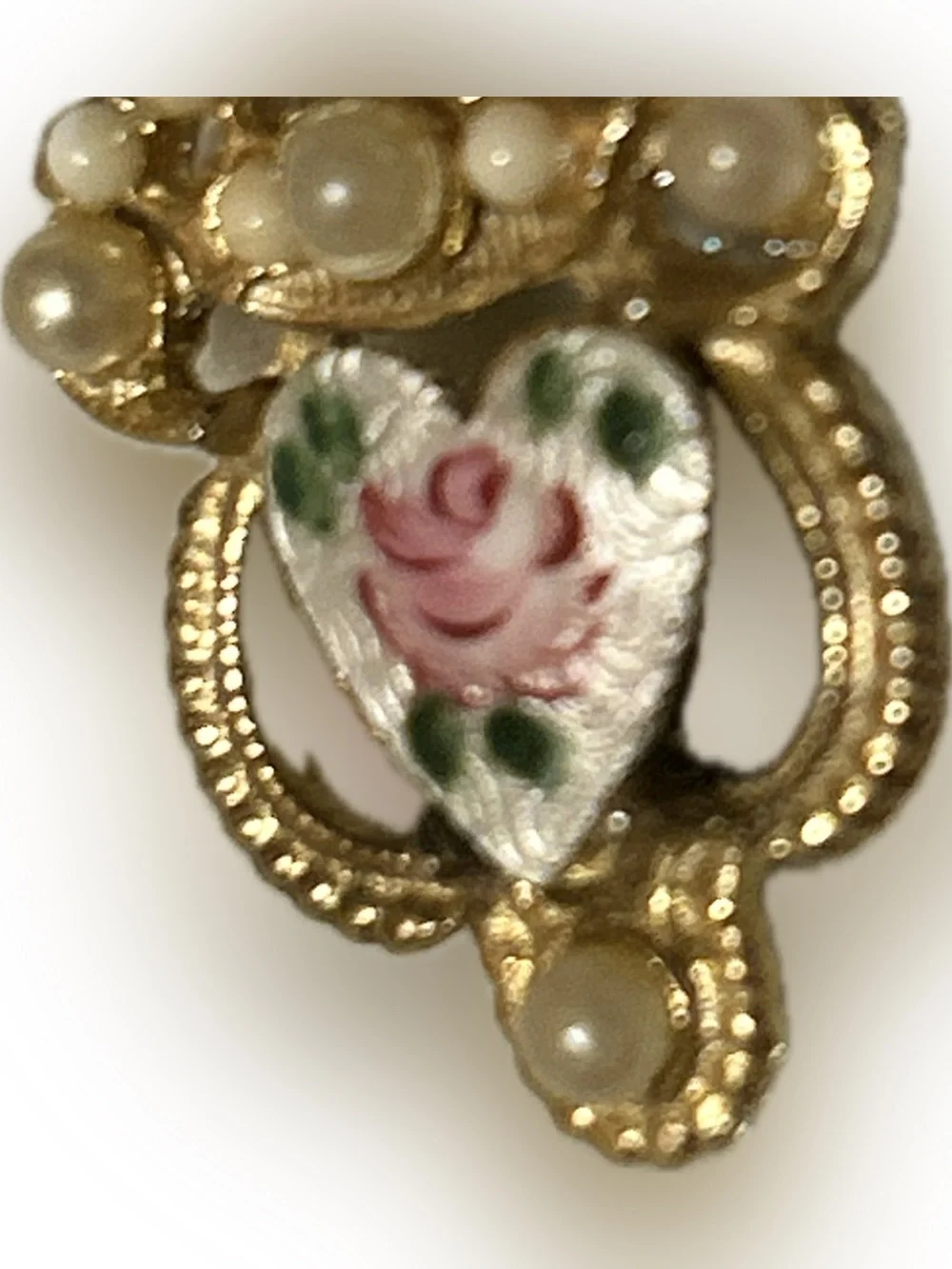 Vintage Small Gold tone Floral Enamel and Pearl Heart Brooch Pink & Gold pin